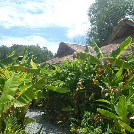 Отель Otres Jungle Bungalows